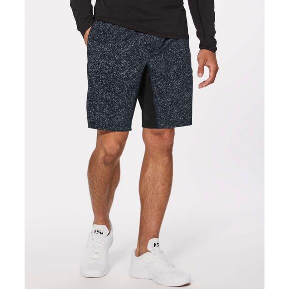 Lululemon Men's T.H.E. Short 9" Linerless Inked Light Cast Black Size Large - Picture 1 of 6